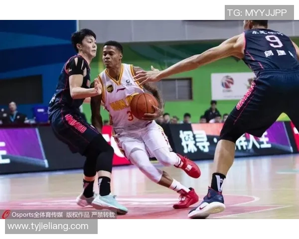 广东队对阵同曦队精彩在线直播全程回顾与赛后分析